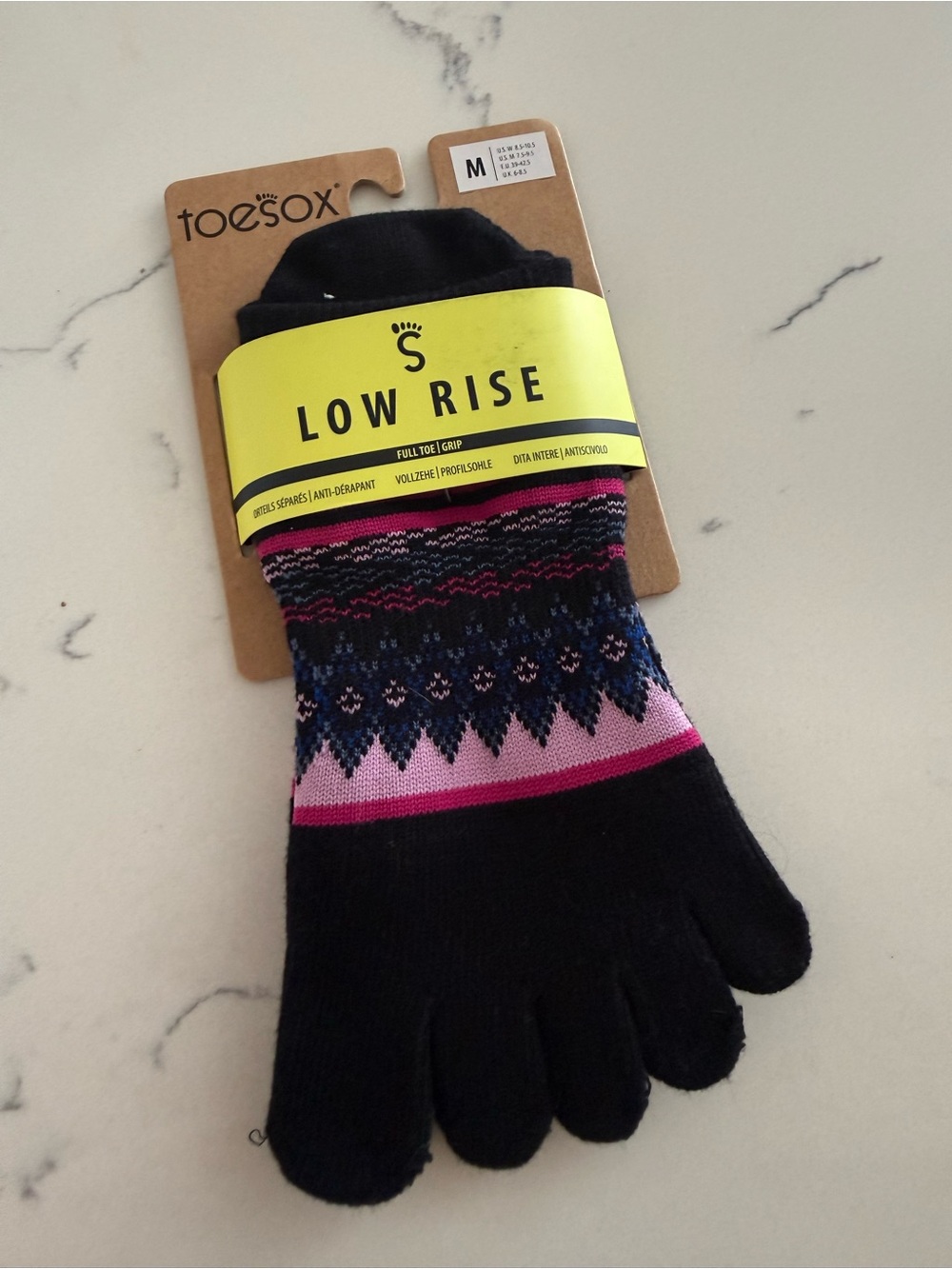 toesox Low Rise Five-Toe Athletic Socks in Black, Pink and Navy Pattern